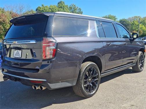 2023 Chevrolet Suburban 4WD High Country