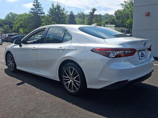 Wind Chill Pearl 2023 Toyota Camry XLE