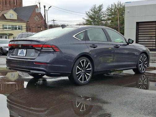 Meteorite 2023 Honda Accord Hybrid Touring