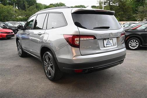 2022 Honda Pilot AWD Sport