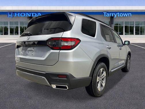 Solar Silver Metallic 2026 Honda Pilot EX-L