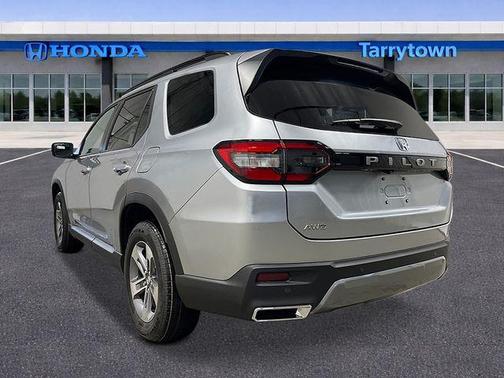 Solar Silver Metallic 2026 Honda Pilot EX-L