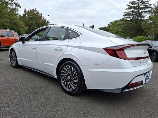 2023 Hyundai SONATA Hybrid Limited