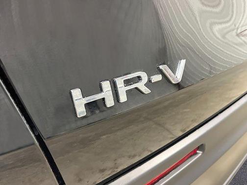Deep Ocean Pearl 2027 Honda HR-V LX
