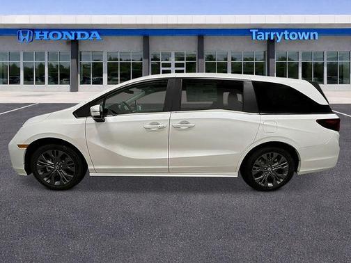 Platinum White Pearl 2026 Honda Odyssey Touring