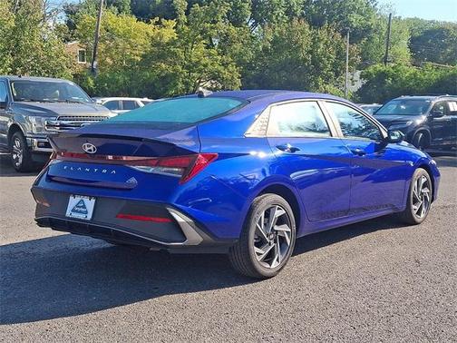 2025 Hyundai ELANTRA Sport