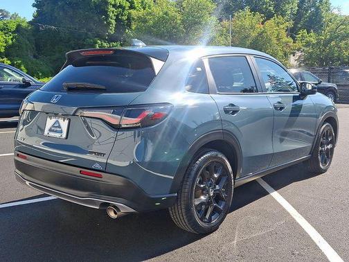 Nordic Forest Pearl 2024 Honda HR-V AWD Sport