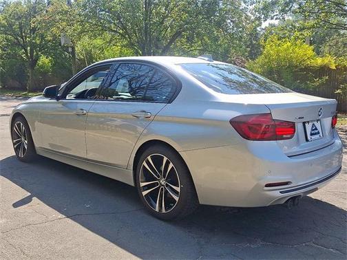 2018 BMW 330 xDrive