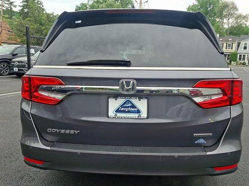 Modern Steel Metallic 2019 Honda Odyssey Touring