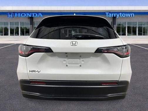 Platinum White Pearl 2027 Honda HR-V LX