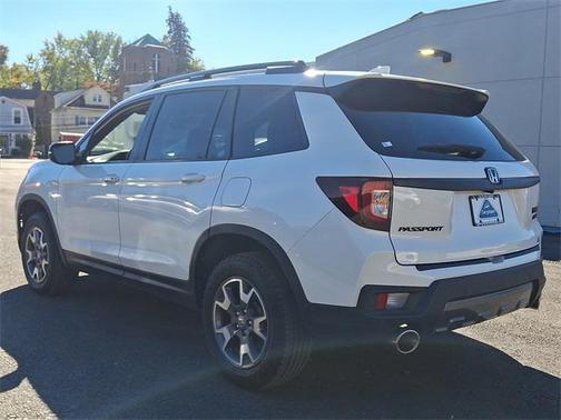 2022 Honda Passport AWD TrailSport