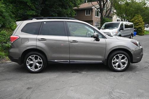 2017 Subaru Forester 2.5i Touring
