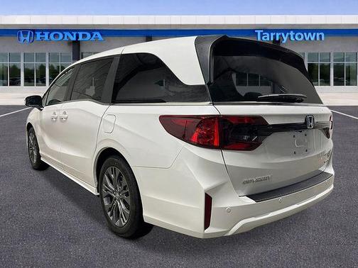 Platinum White Pearl 2026 Honda Odyssey Touring