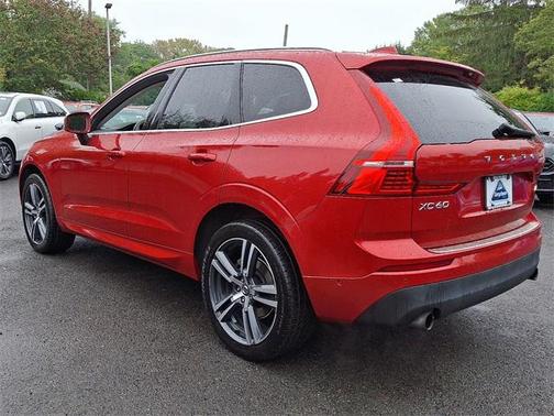2019 Volvo XC60 T5 Momentum