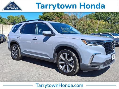 2024 Honda Pilot Touring 8-Passenger