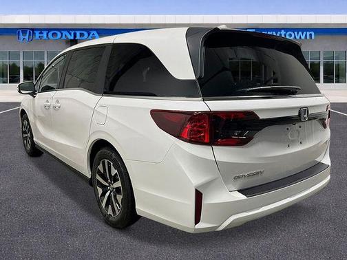 Platinum White Pearl 2026 Honda Odyssey EX-L