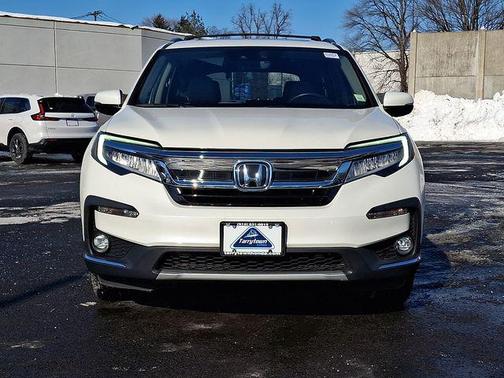 2019 Honda Pilot Touring 8-Passenger