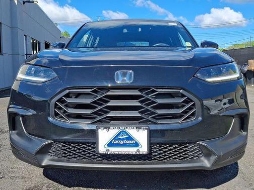 Crystal Black Pearl 2024 Honda HR-V AWD Sport