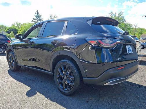 Crystal Black Pearl 2024 Honda HR-V AWD Sport