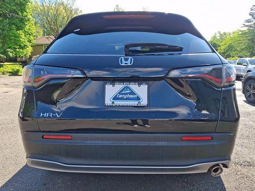 Crystal Black Pearl 2024 Honda HR-V AWD Sport
