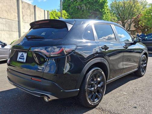 Crystal Black Pearl 2024 Honda HR-V AWD Sport