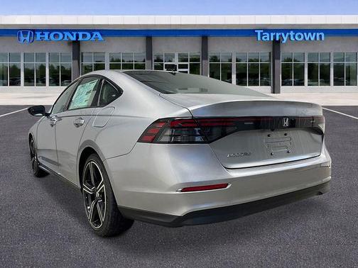 Solar Silver Metallic 2026 Honda Accord SE