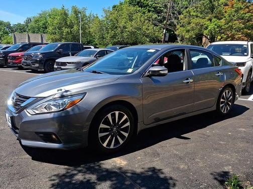 Gun Metallic 2016 Nissan Altima 2.5 SL