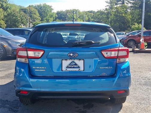 2019 Subaru Impreza 2.0i