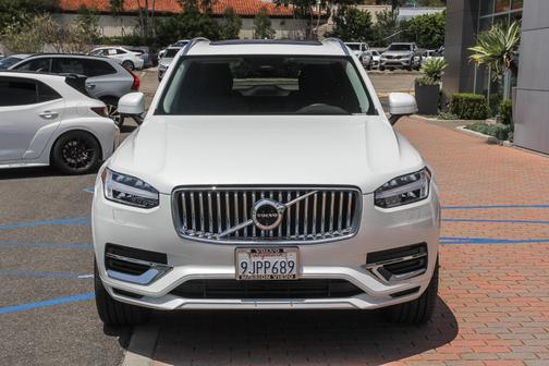 2024 Volvo XC90 Recharge Plug-In Hybrid T8 Plus 6-Seater