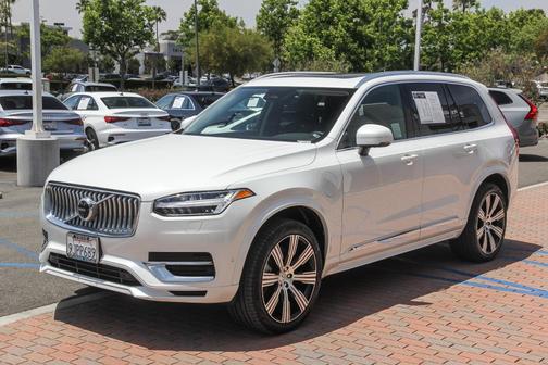 2024 Volvo XC90 Recharge Plug-In Hybrid T8 Plus 6-Seater