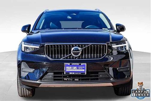 2025 Volvo XC40 Core