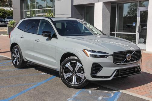 2025 Volvo XC60 Plug-In Hybrid T8 Core
