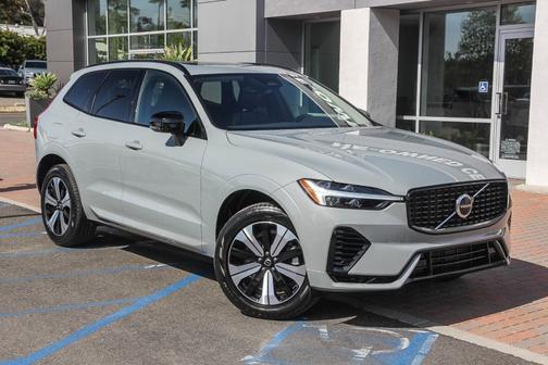 2025 Volvo XC60 Plug-In Hybrid T8 Core