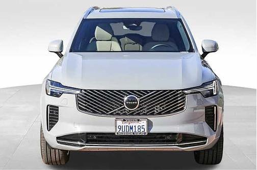2025 Volvo XC90 Core