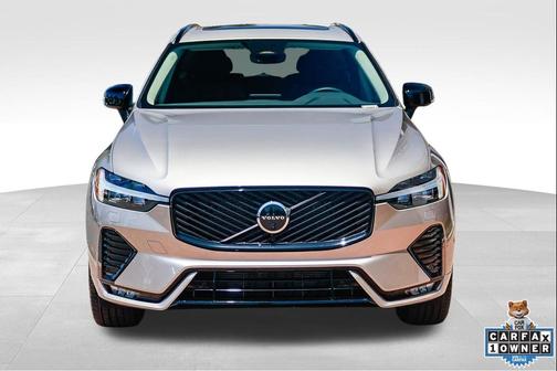 Bright Dusk Metallic 2026 Volvo XC60 B5 Plus