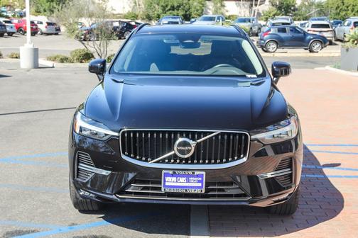 2023 Volvo XC60 B5 FWD Core