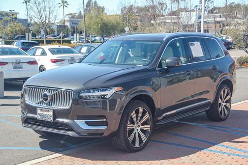 2023 Volvo XC90 Recharge Plug-In Hybrid Plus 6-Seater