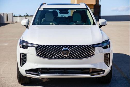 Crystal White Pearl 2026 Volvo XC90 Plug-In Hybrid Ultra, T8 AWD, Electric/Gasoline, Bright, 7 Seats