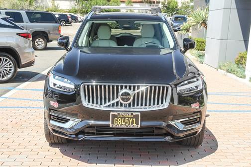 2023 Volvo XC90 Recharge Plug-In Hybrid Ultimate 6-Seater