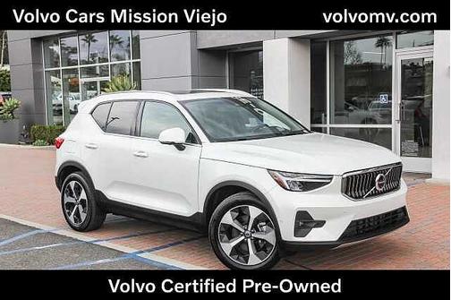 2025 Volvo XC40 Plus