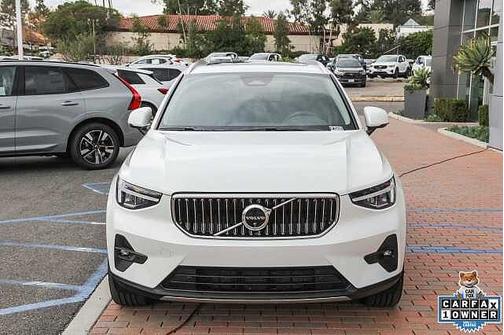 2025 Volvo XC40 Plus