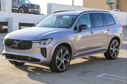 Aurora Silver 2026 Volvo XC90 B6 Ultra Dark Theme 6-Seater