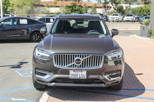2023 Volvo XC90 Recharge Plug-In Hybrid Plus 6-Seater