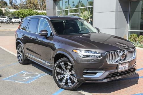 2023 Volvo XC90 Recharge Plug-In Hybrid Plus 6-Seater