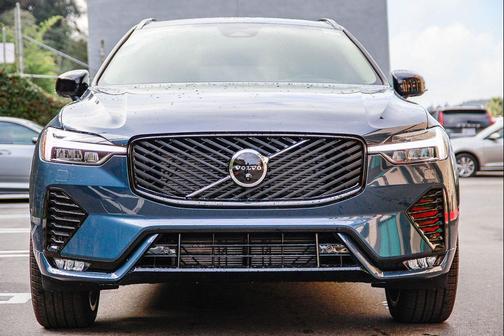 Denim Blue Metallic 2026 Volvo XC60 B5 Ultra