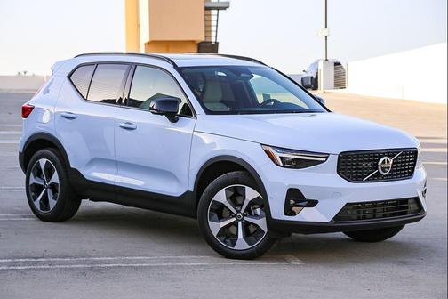 Cloud Blue 2026 Volvo XC40 Plus, B5 AWD Gas (mild hybrid), Dark
