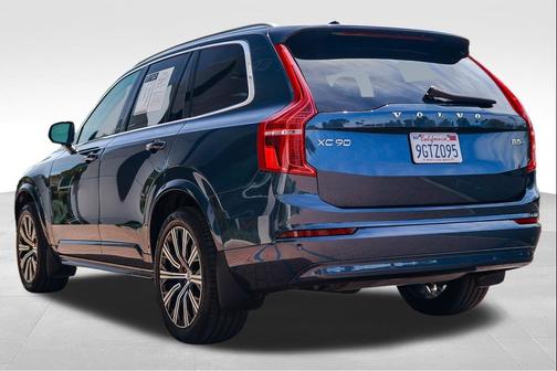 Denim Blue Metallic 2023 Volvo XC90 B5 Core