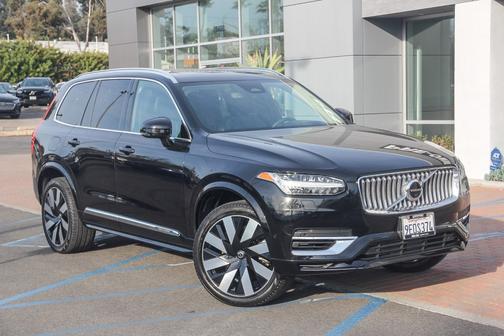 2023 Volvo XC90 Recharge Plug-In Hybrid Ultimate Bright 7-Seater