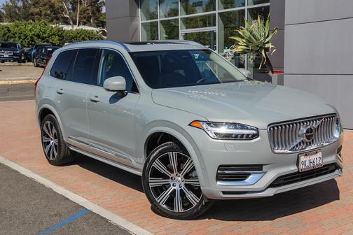 2024 Volvo XC90 Recharge Plug-In Hybrid T8 Plus 6-Seater