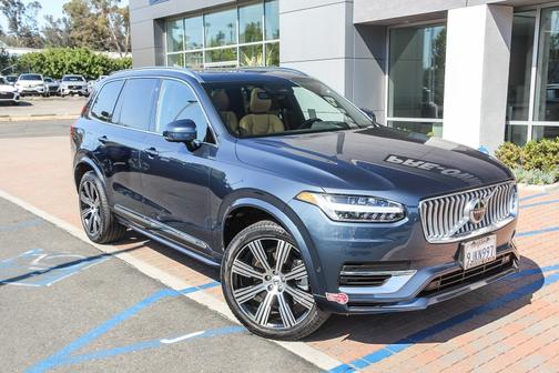 2024 Volvo XC90 Recharge Plug-In Hybrid T8 Ultimate Bright 7-Seater